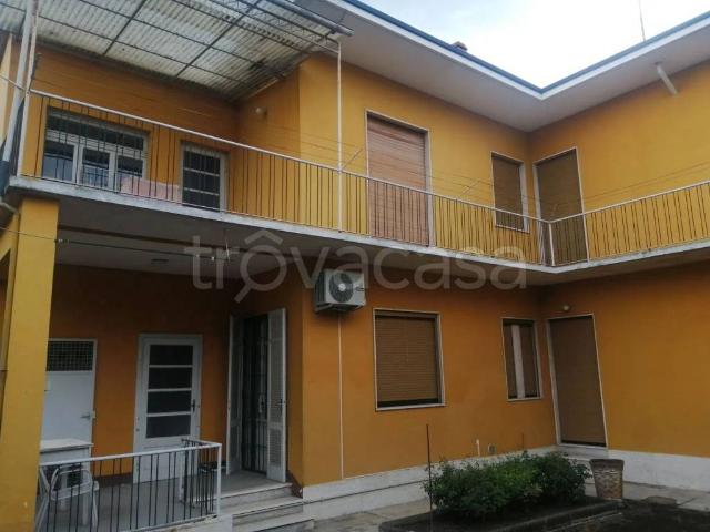 Villa Indipendente in vendita a Robbio, Lombardia