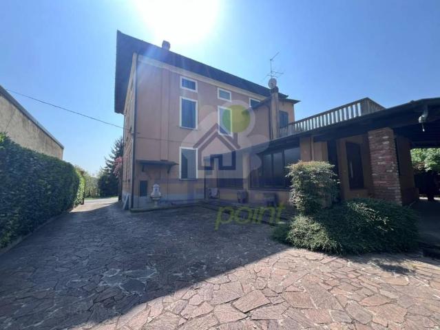 Villa Indipendente in vendita a Robecco D'oglio, Lombardia