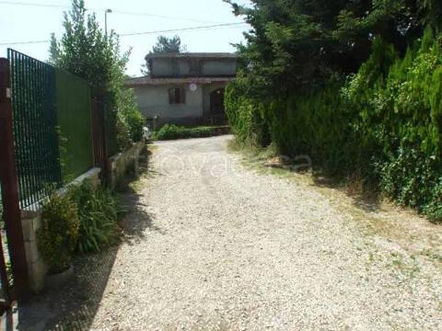 Villa Schiera in vendita a Rocca Di Botte, Abruzzo