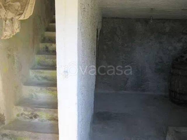 Villa Indipendente in vendita a Unione dei comuni Terre dei Peligni, Roccacasale