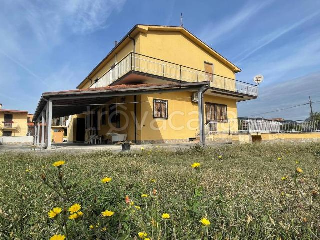 Villa Indipendente in vendita a Roccasecca, Lazio