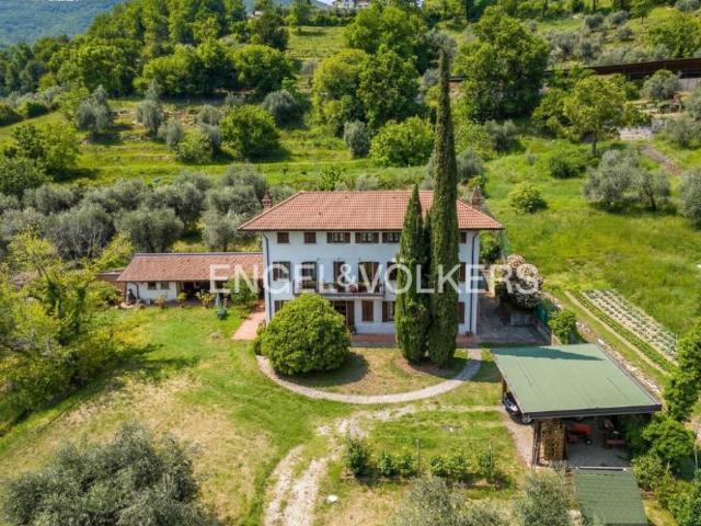 Villa Indipendente in vendita a Comunità montana della Valle Sabbia, Roè Volciano