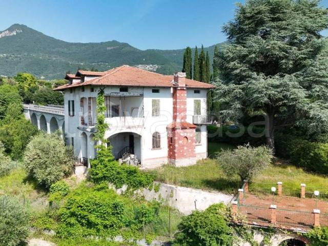 Villa Indipendente in vendita a Comunità montana della Valle Sabbia, Roè Volciano
