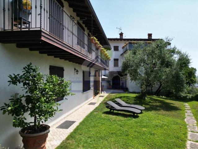 Villa Indipendente in vendita a Comunità montana della Valle Sabbia, Roè Volciano