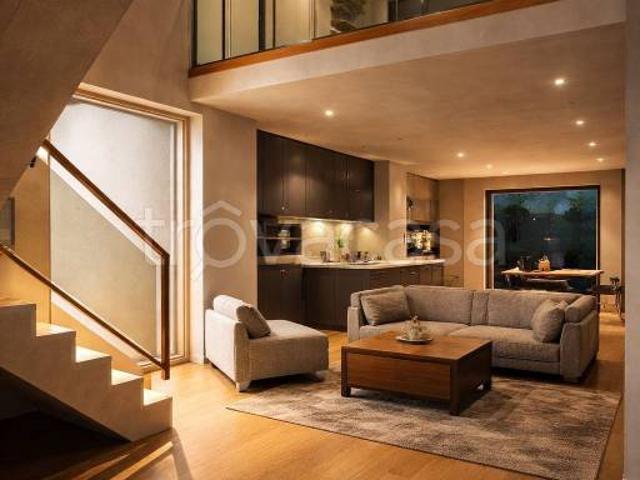 Villa Indipendente in vendita a Rogeno, Lombardia