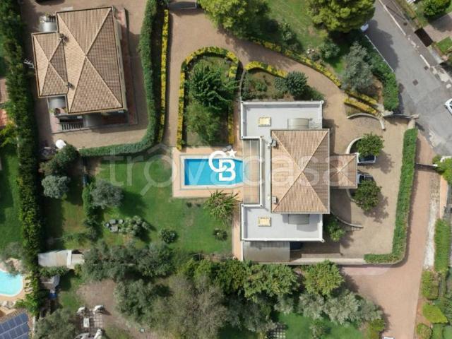 Villa Indipendente in vendita a La Roma, Casoli