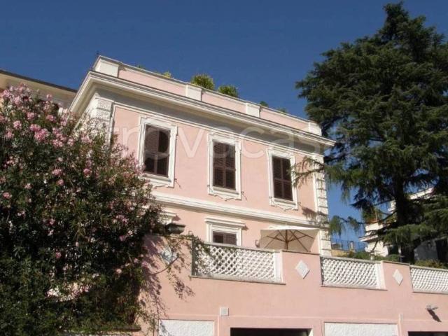 Villa Indipendente in vendita a La Roma, Casoli