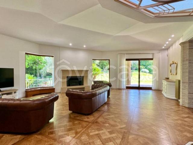 Villa Indipendente in vendita a Olgiata, Roma Capitale