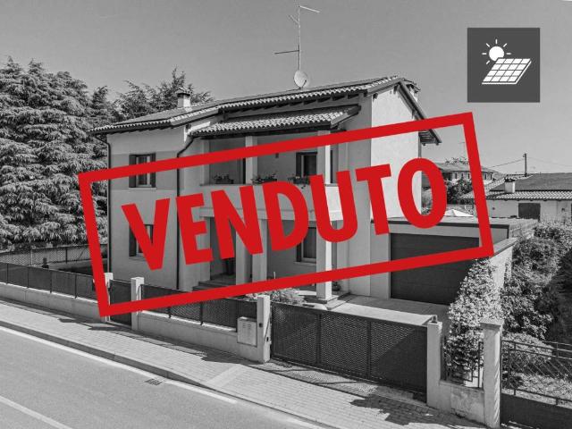 Villa Indipendente in vendita a Sclavons, Cordenons