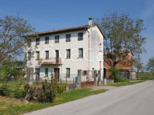 Villa Indipendente in vendita a Ronchis, Friuli-Venezia Giulia