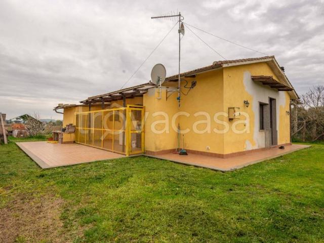 Villa Indipendente in vendita a Ronciglione, Lazio