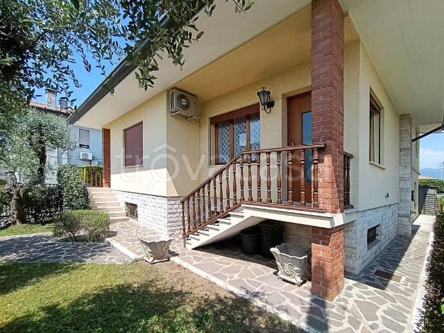 Villa Indipendente in vendita a Rosà, Veneto