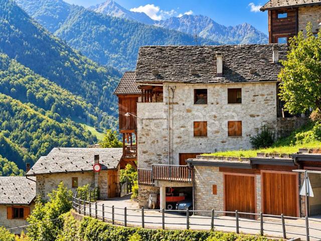 Villa Indipendente in vendita a Cà dei Secchi, Rossa