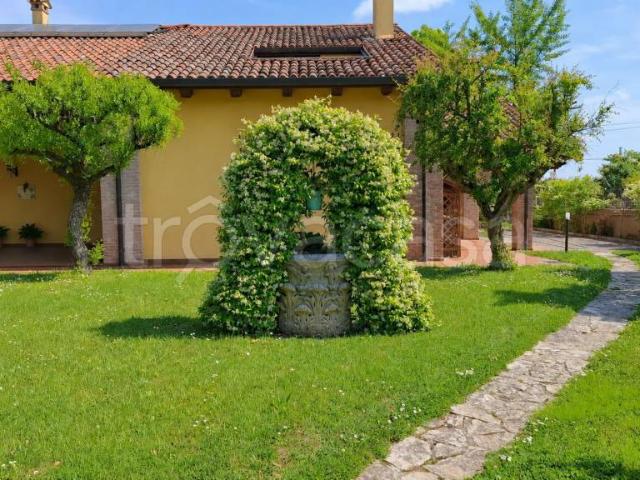 Villa Indipendente in vendita a Rubano, Veneto