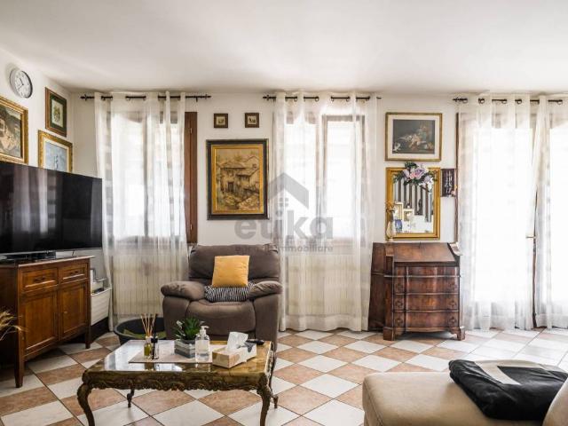 Villa Indipendente in vendita a Rustignè, Oderzo