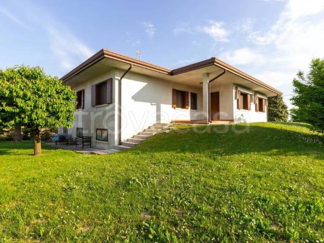 Villa Indipendente in vendita a Sacile, Friuli-Venezia Giulia