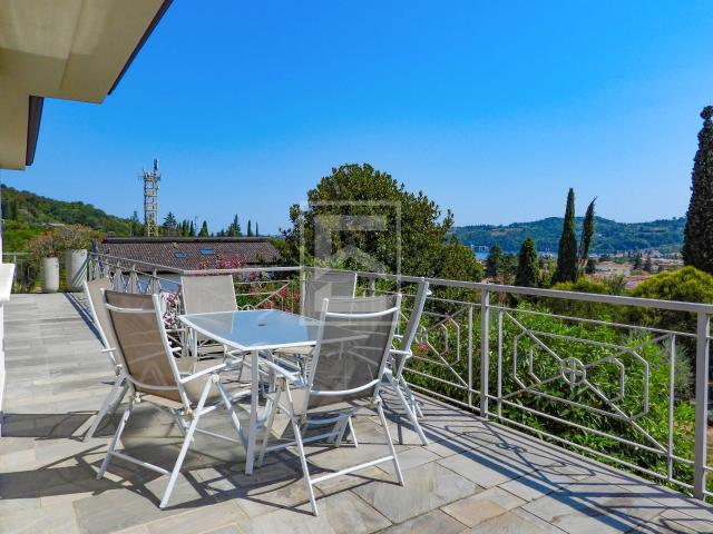 Villa Indipendente in vendita a Comunità Montana Parco Alto Garda bresciano, Salò
