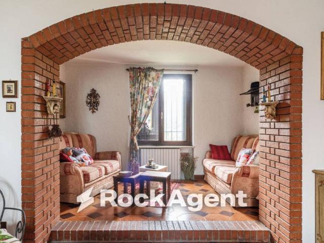 Villa Indipendente in vendita a Godiasco Salice Terme, Lombardia