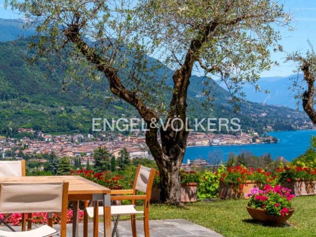 Villa Indipendente in vendita a Comunità Montana Parco Alto Garda bresciano, Salò