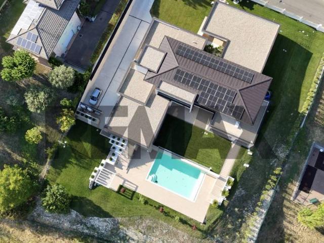 Villa Indipendente in vendita a Salsomaggiore Terme, Reggio Emilia