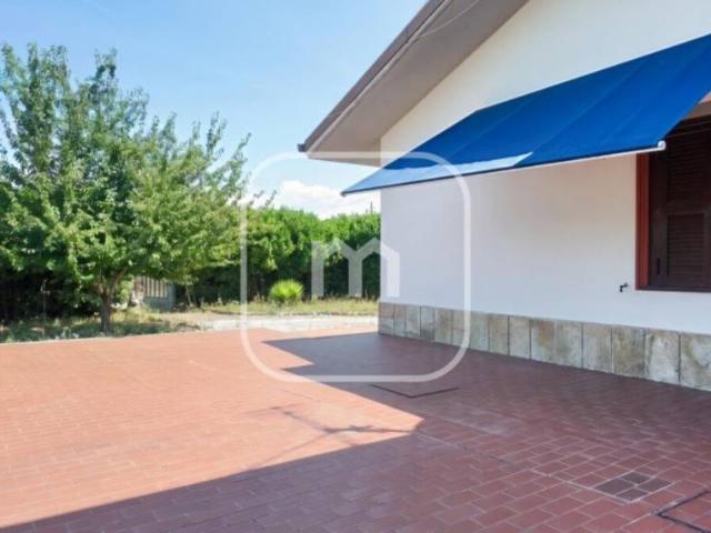 Villa Indipendente in vendita a Zona Industriale Artigianale, Roma Capitale