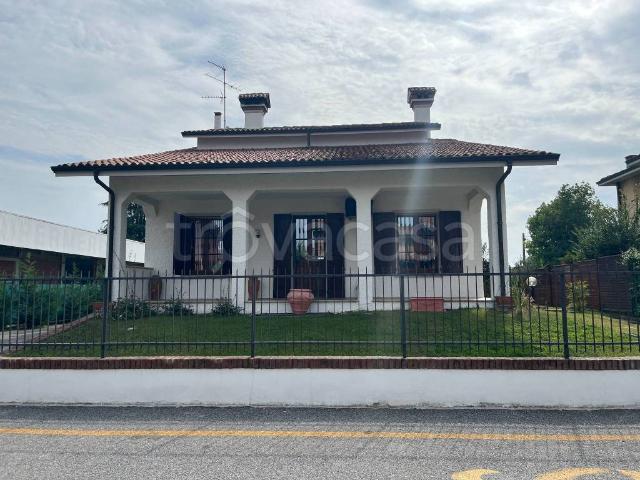 Villa Indipendente in vendita a Campagna, San Colombano Al Lambro