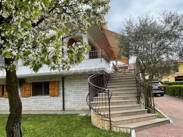 Villa Indipendente in vendita a San Donà Di Piave, Veneto