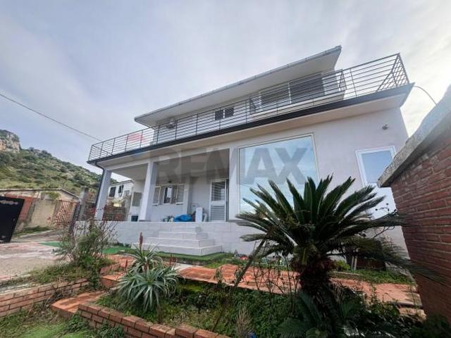 Villa Indipendente in vendita a San Fratello, Sicilia