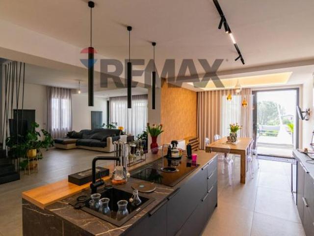 Villa Indipendente in vendita a Villaggio Inchiuso, San Giovanni La Punta