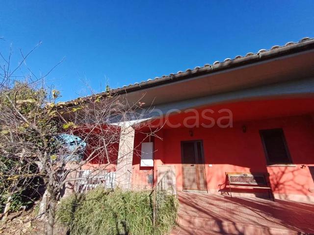 Villa Indipendente in vendita a San Lorenzo Nuovo, Lazio