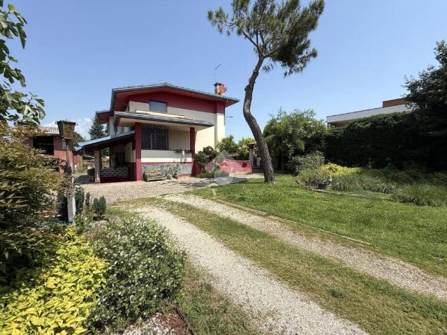 Villa Indipendente in vendita a San Martino Di Lupari, Veneto