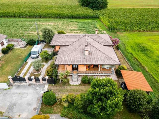 Villa Indipendente in vendita a San Martino Di Lupari, Veneto