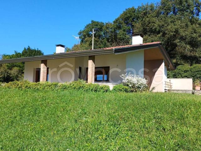 Villa Indipendente in vendita a Azzida / Ažla, San Pietro al Natisone