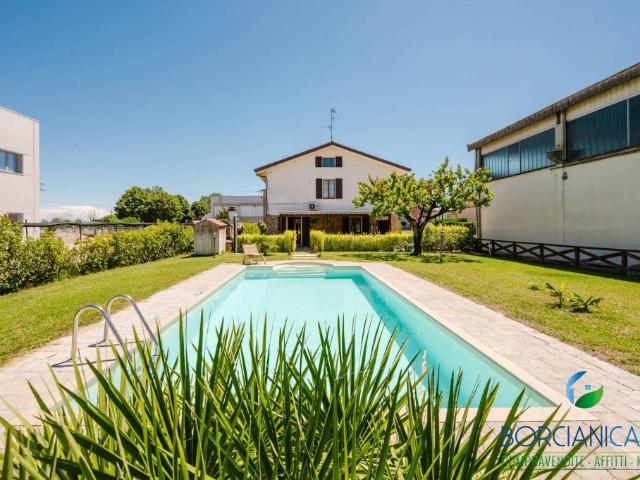 Villa Indipendente in vendita a Unione Comuni Modenesi Area Nord, San Prospero