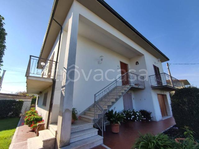 Villa Indipendente in vendita a San Salvatore, Montecarlo