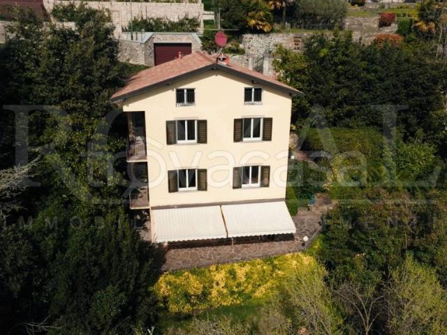 Villa Indipendente in vendita a Sudorno, Bergamo
