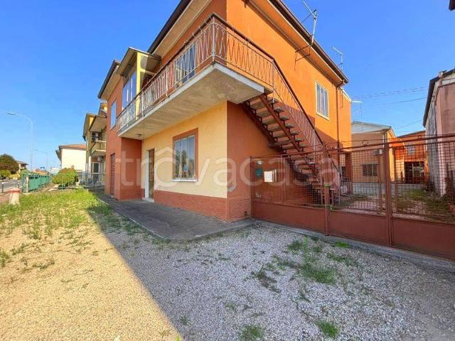 Villa Indipendente in vendita a Sanguinetto, Verona