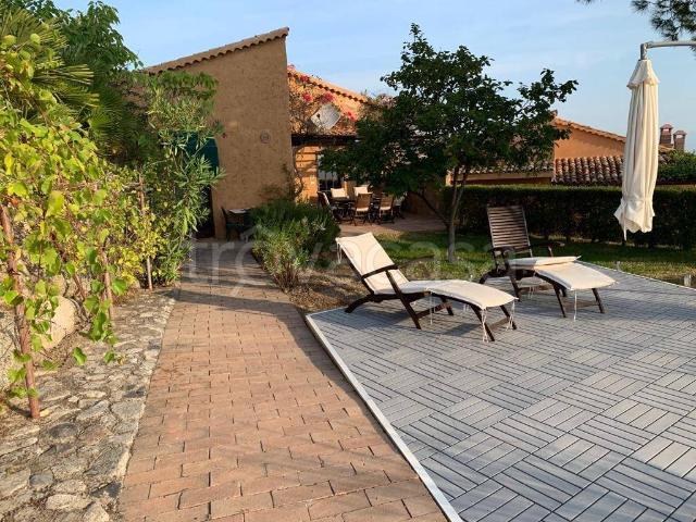 Villa Indipendente in vendita a Calabria, Catanzaro