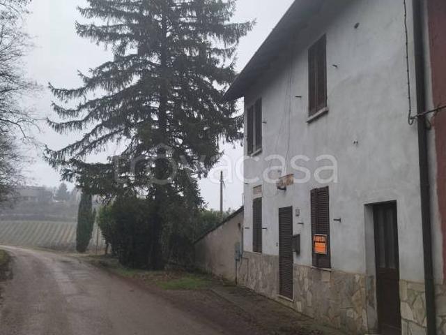 Villa Indipendente in vendita a Santa Giuletta, Lombardia