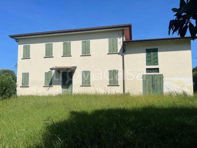 Villa Indipendente in vendita a Santa Giustina In Colle, Veneto