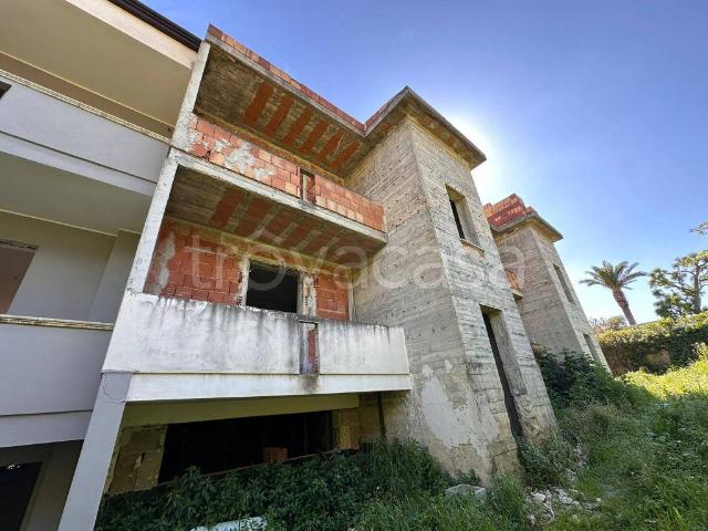 Villa Indipendente in vendita a Santa Maria A Vico, Campania