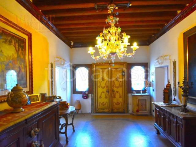 Villa Indipendente in vendita a Villanova Di Camposanpiero, Veneto