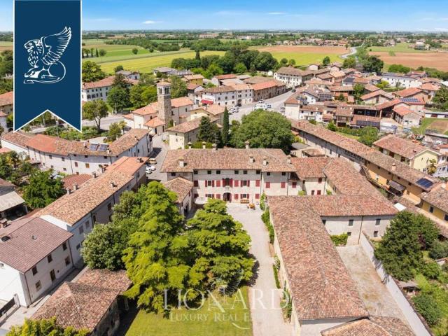 Villa Indipendente in vendita a Santa Maria La Longa, Friuli-Venezia Giulia