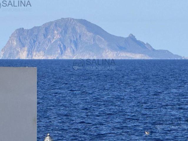 Villa Indipendente in vendita a Santa Marina Salina, Sicilia