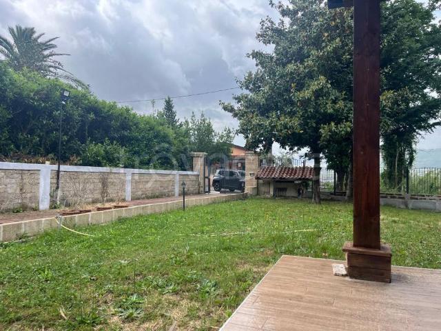 Villa Indipendente in vendita a Sant'agata De' Goti, Campania