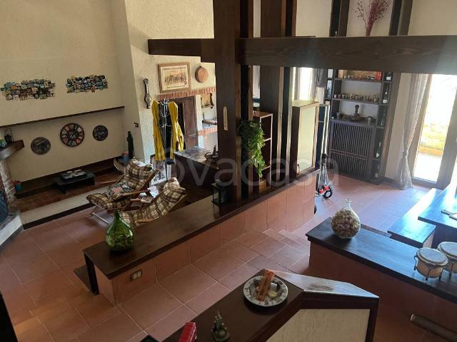 Villa Indipendente in vendita a Sant'angelo A Cupolo, Campania