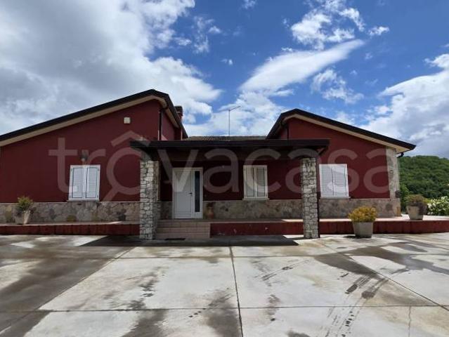 Villa Indipendente in vendita a Sant'angelo Dei Lombardi, Campania