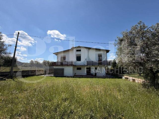 Villa Indipendente in vendita a Unione dei Comuni della Val Vibrata, Sant'omero