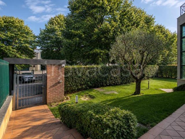 Villa Indipendente in vendita a Campo Sportivo-Colombara, Saronno
