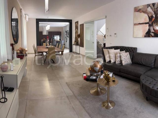 Villa Indipendente in vendita a San Giorgio, Sassuolo